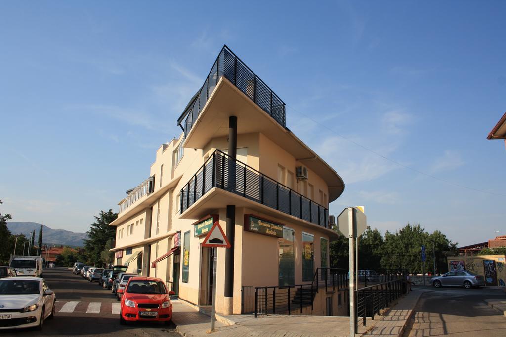 Ar Apartamentos Soto Del Real Ruang foto